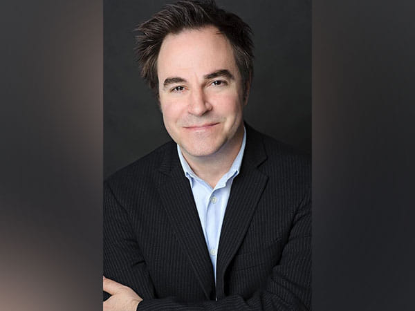 Roger Bart recalls his 