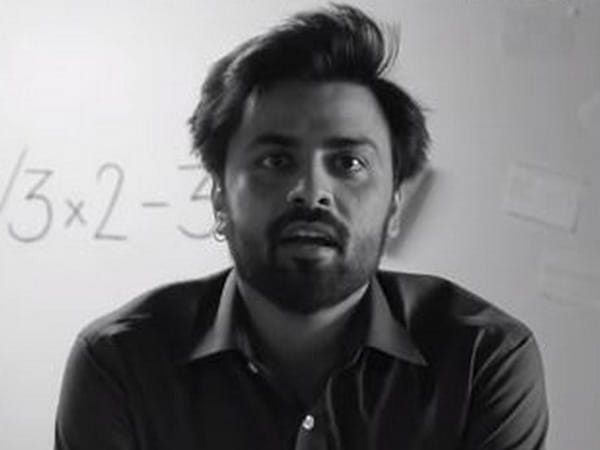 'Kota Factory' Season 3: Jitendra Kumar gives fans math equation to crack release date