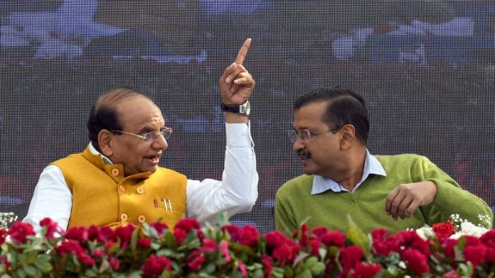 Delhi Lieutenant Governor Vinai Kumar Saxena with CM Arvind Kejriwal in New Delhi earlier this year | Photo: ANI