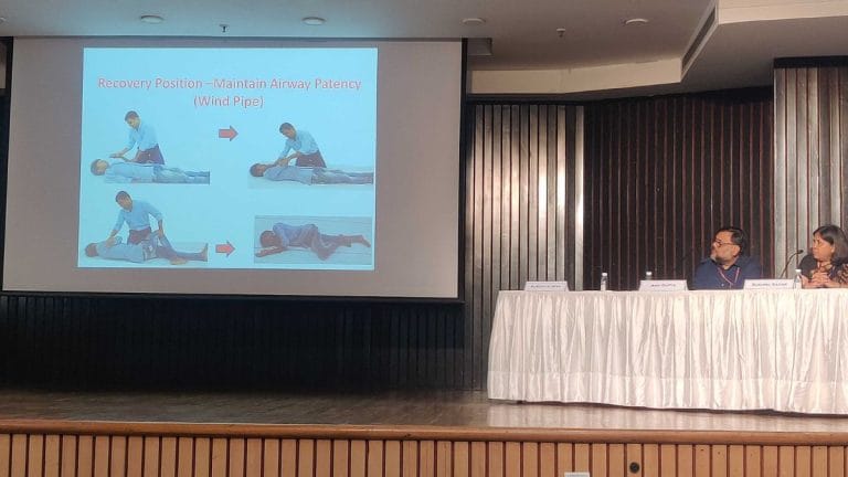 Don’t be a reel-recording bystander—trauma doctors show how to administer first aid