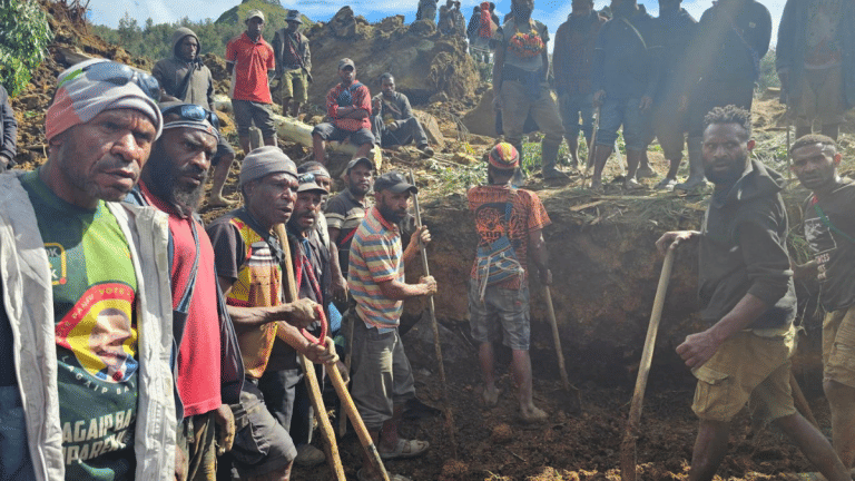 More than 2,000 could be buried in Papua New Guinea landslide, authorities say