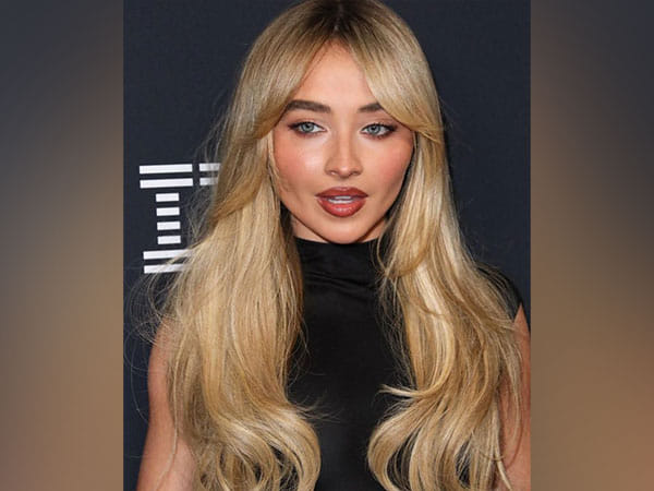 Sabrina Carpenter releases 'Please Please Please' music video 