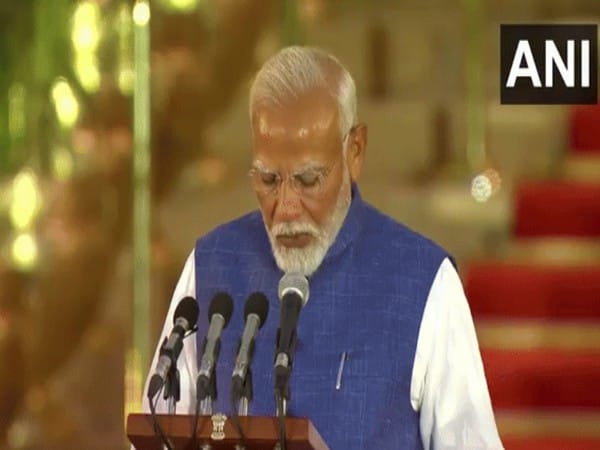 Bollywood celebs extend heartfelt wishes as Narendra Modi takes oath for third term as PM