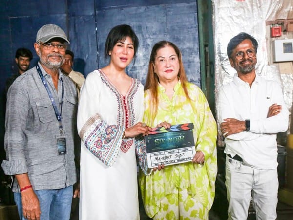 Warda Nadiadwala drops pics from Salman Khan starrer Sikandar's  'mahurat shot'