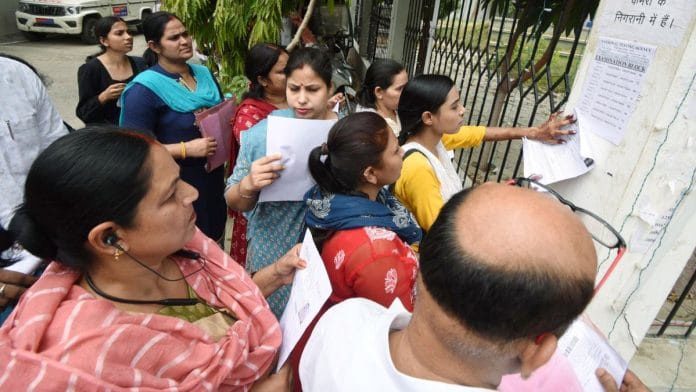 Representational image of UGC NET aspirants at examination centre in Patna | Photo: ANI Photo