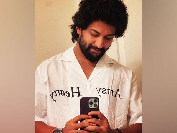 Lyrical video of Nani's 'Garam Garam' song from 'Surya's Saturday' out now