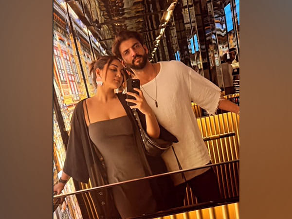 Sonakshi Sinha shares adorable video from her lunch date with hubby Zaheer Iqbal