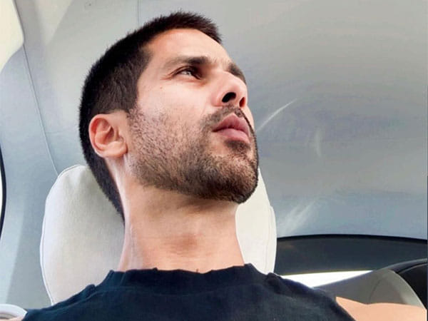 Shahid Kapoor's new selfie leaves fans in frenzy 