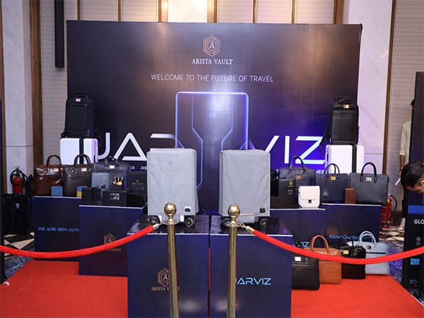 Tech Meets Travel: India's Trailblazing Smart Luggage Company Launches Jarviz 