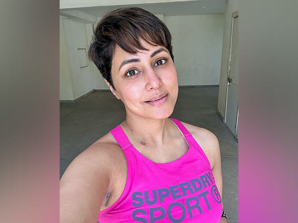 'Constantly in pain, every single second': Hina Khan gives health update amid breast cancer treatment