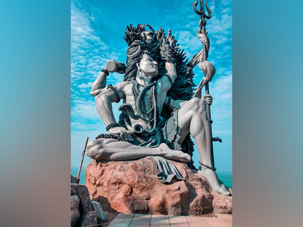 Sawan Serenity: Rituals, reverence, and sacred Shiv mandirs