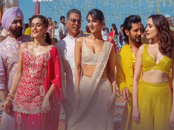  'Khel Khel Mein': Akshay Kumar, Taapsee Pannu tease fans with motion poster of song 'Hauli Hauli'