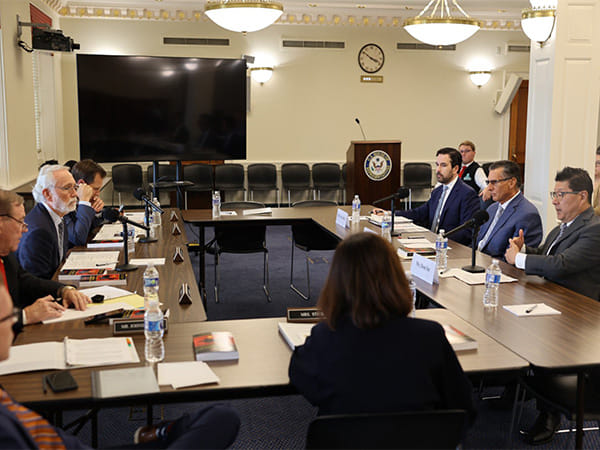 US Select Committee on CCP concludes session on China penetrating drug trade in Washington