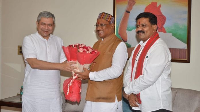 At the meeting between Union Railway Minister Ashwini Vaishnaw and Chhattisgarh CM Vishnu Deo Sai | By Special Arrangement