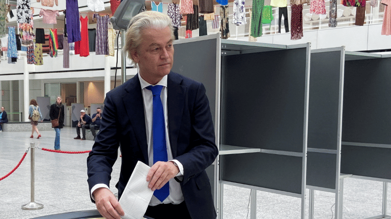 Dutch right-wing govt installed as Wilders’ shadow looms large