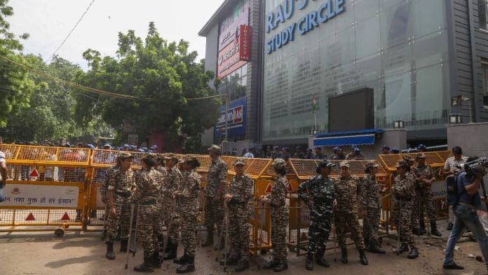 Police outside Rau's IAS Study Circle | Suraj Singh Bisht | ThePrint