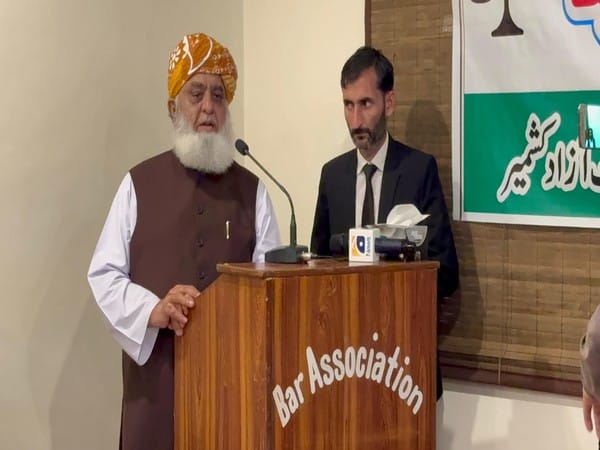 Pakistan: Jamiat Ulema-e-Islam-Fazl chief says PM Sharif failed to revive economy