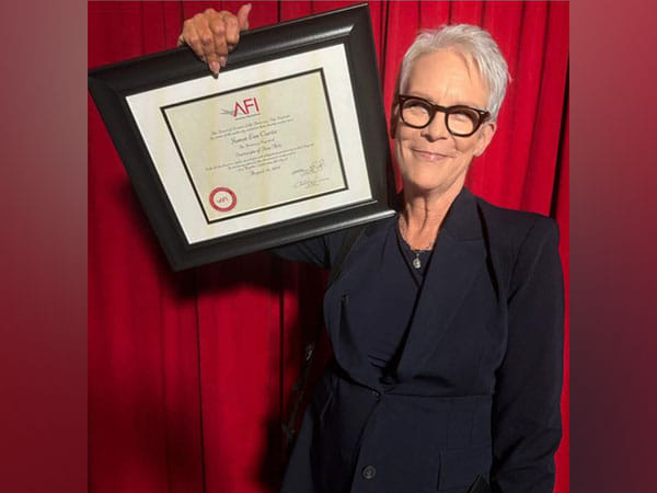 Jamie Lee Curtis reflects on her journey as she receives honorary degree from American Film Institute