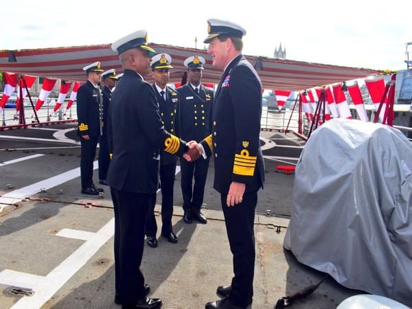 Chief of UK Naval staff visits INS Tabar in London