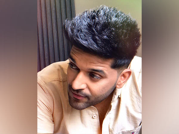 Guru Randhawa announces dates for 'Moon Rise' India tour 