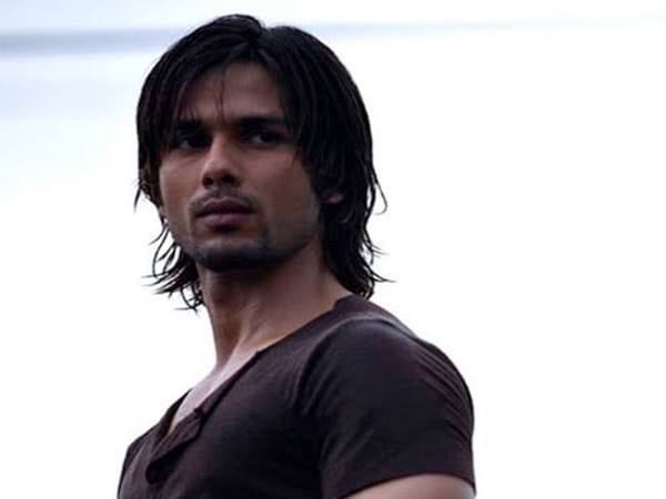 Shahid Kapoor marks 15th anniversary of 'Kaminey' with special nostalgic post
