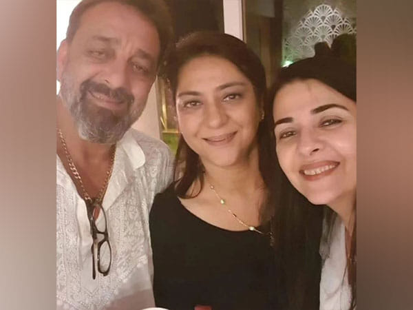 See how Sanju Baba wished his sisters Priya, Namrata on Raksha Bandhan 