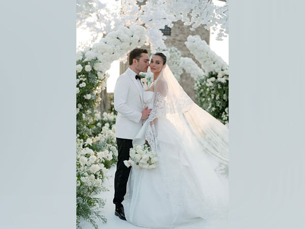 Amy Jackson, Ed Westwick say 'I Do': First look at their dreamy Italian wedding