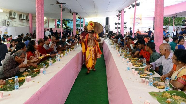 How I trained a Delhi restaurant to serve Sadhya—walk in mundu, don’t use trays