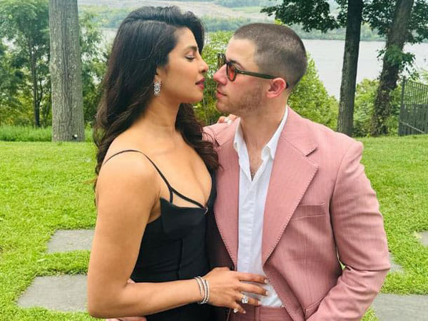 Check out Priyanka-Nick's new romantic pictures