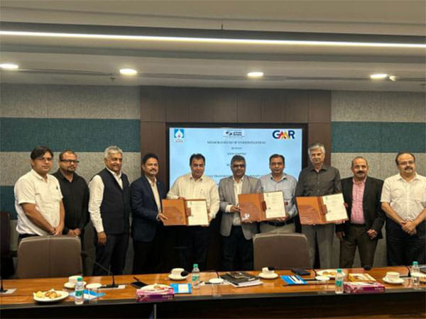 IREDA inks agreements with SJVN,  GMR for 900 MW hydropower project in Nepal