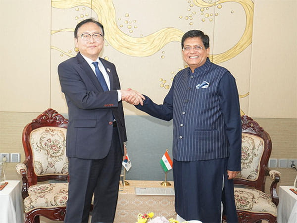 Union Minister Piyush Goyal strengthens India's economic ties with Korea and Myanmar at East Asia Summit