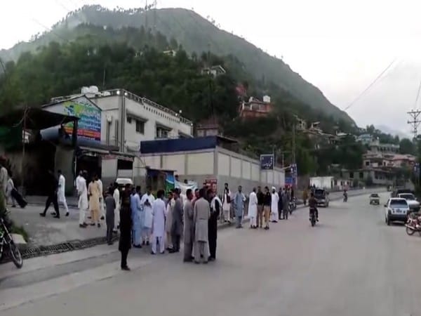 PoJK residents urge Pak govt to restore health card program