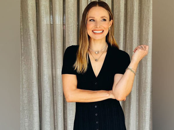 Kristen Bell admits she has 