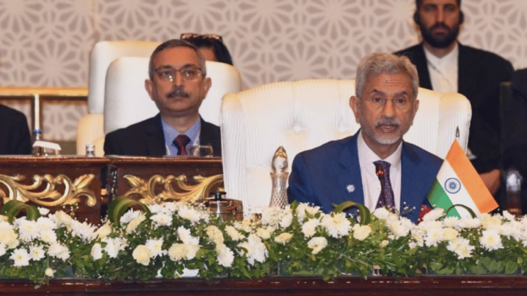 Jaishankar-Dar dinner stirred ‘siyasi’ romance in Pakistan again. No love, just vibes so far