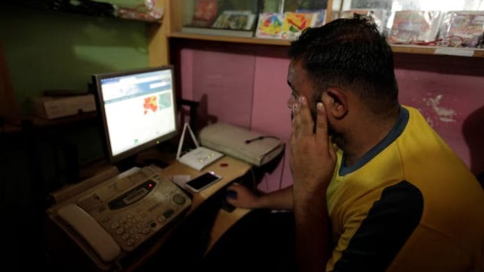 Internet shutdowns in Pakistan could cost its economy $300 million in losses