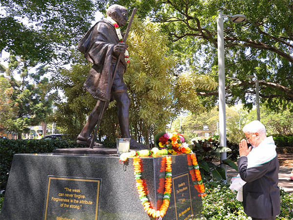 On Australia visit, Jaishankar opens new Indian consulate in Brisbane, pays homage to Mahatma Gandhi