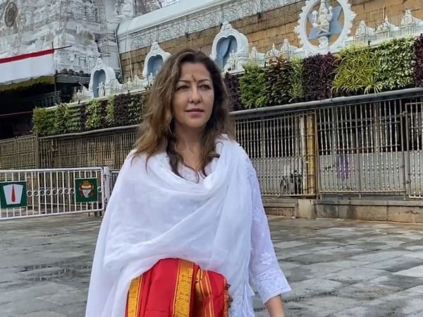 Actor Aditi Govitrikar offers prayers at Tirumala Temple