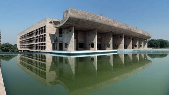 The Capitol Complex building in Chandigarh | Wikimedia commons