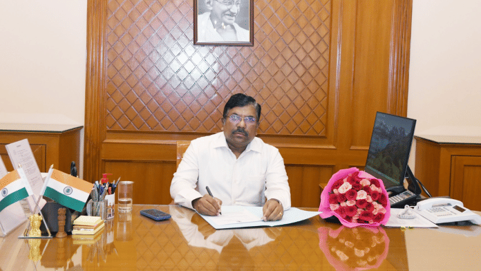 Thiru N. Muruganandam, IAS, has taken charge as Chief Secretary to the Government of Tamil Nadu. | X\Chief_Secy_TN