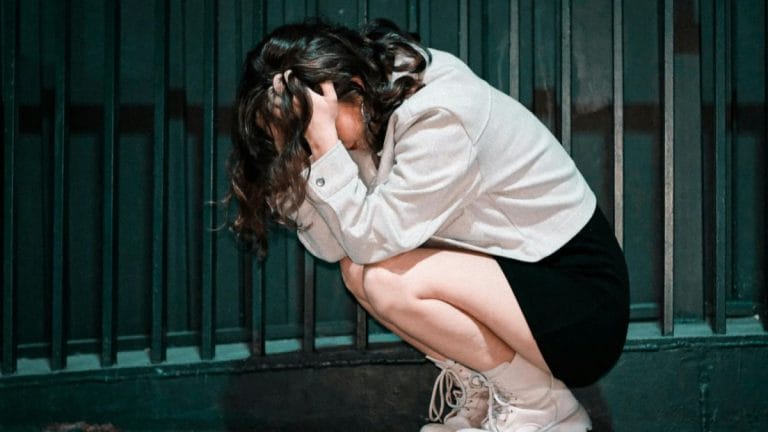 SubscriberWrites: Crouching neck could possibly lead to a spinal cord injury over neck