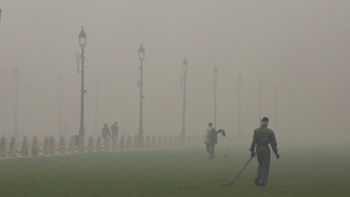 Delhi air pollution near India Gate | Suraj Singh Bisht | ThePrint