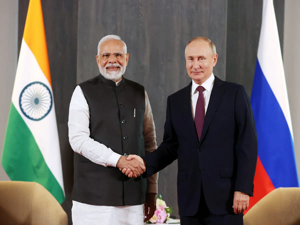 President Putin applauds PM Modi's 