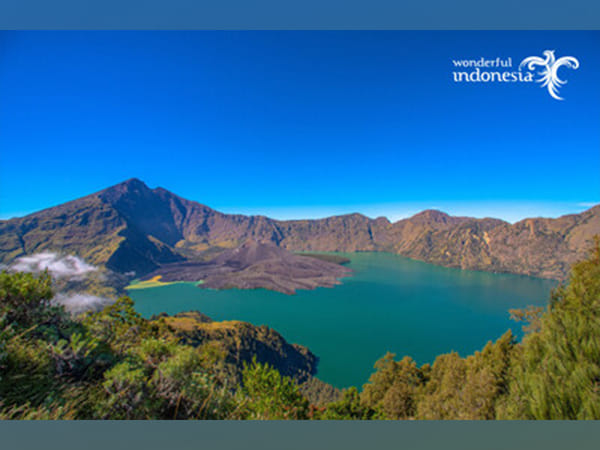 Indonesian Ministry of Tourism Promotes the Wonders of Indonesia: Lombok and Central Java