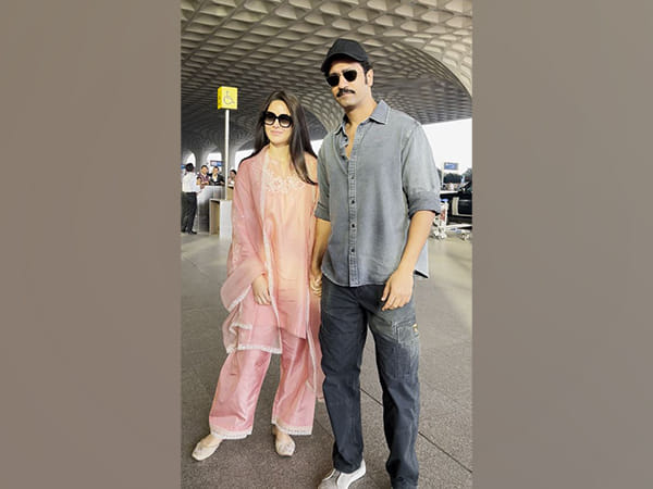 Katrina Kaif, Vicky Kaushal's fashion chemistry turns heads at airport