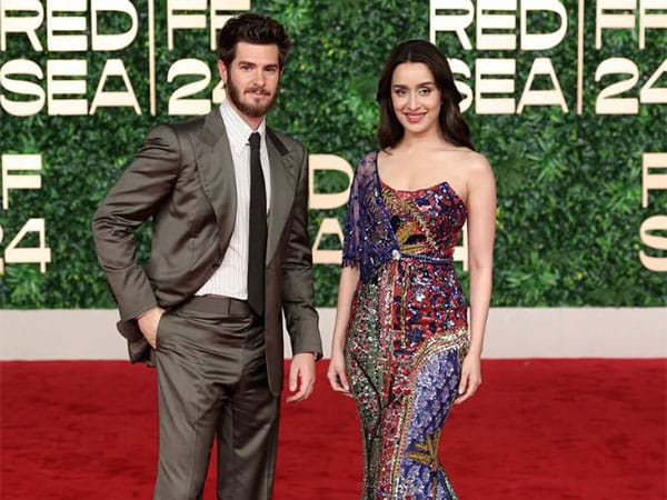 Shraddha Kapoor dazzles at the red carpet, poses with Andrew Garfield at Red Sea Film Festival