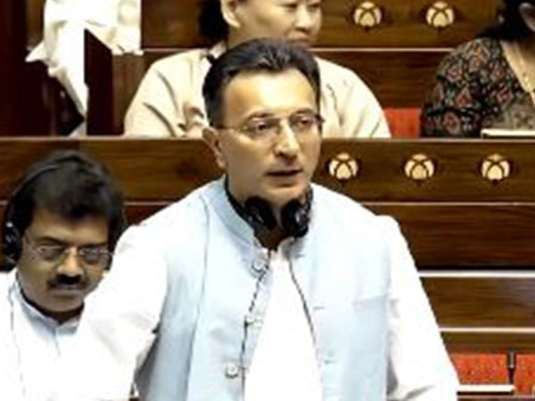 Govt. developing Industrial Corridor Projects to compete with world's top manufacturing and investment destinations