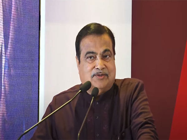 Changes in cost of fuel and road can bring the logistics cost to 9%: Nitin Gadkari