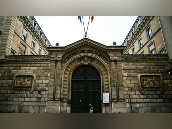 Bank of France raises corporate credit rating threshold for first time in 40 years