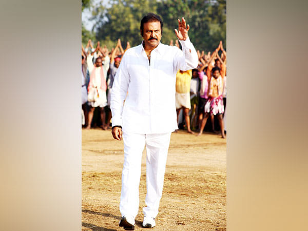 Actor Mohan Babu issues apology for allegedly attacking journalist outside his residence