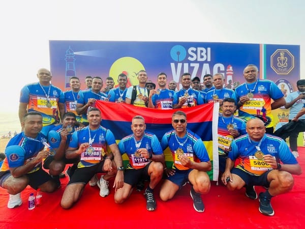 Mauritius Ship participates in Vizag Navy Marathon